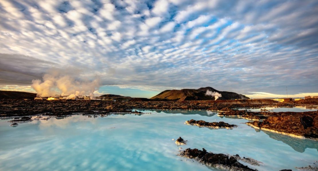 Blue Lagoon geotermiske spa med milkehvitt vann, Island.