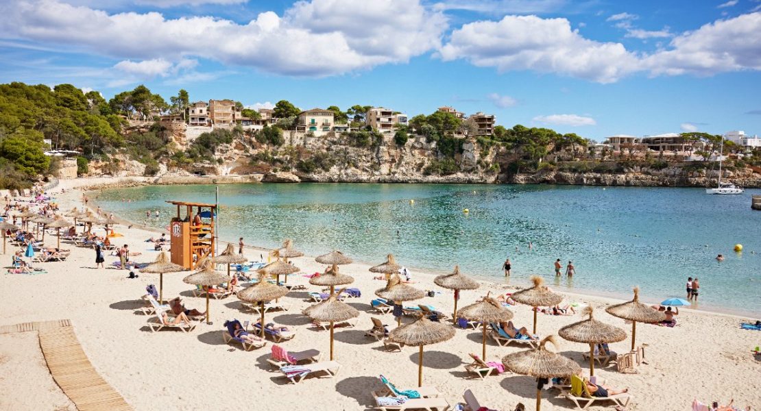 Idyllisk strandresort ved Porto Cristo på Mallorcas østkyst.