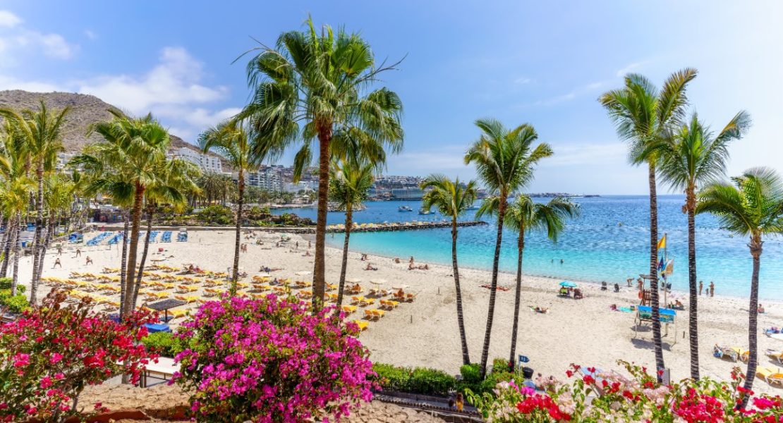 Anfi strand på Gran Canaria, Kanariøyene Spania.