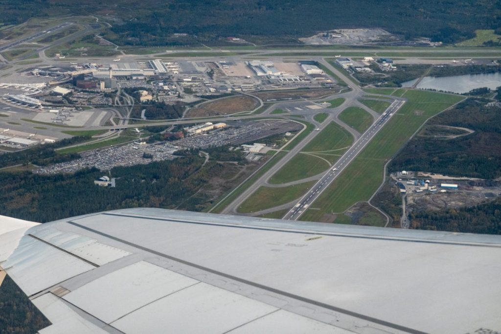 Fly over flyplassen i Stockholm