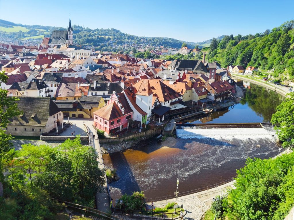 Český Krumlov med slyngete elv og UNESCO-beskyttet middelalderarkitektur.