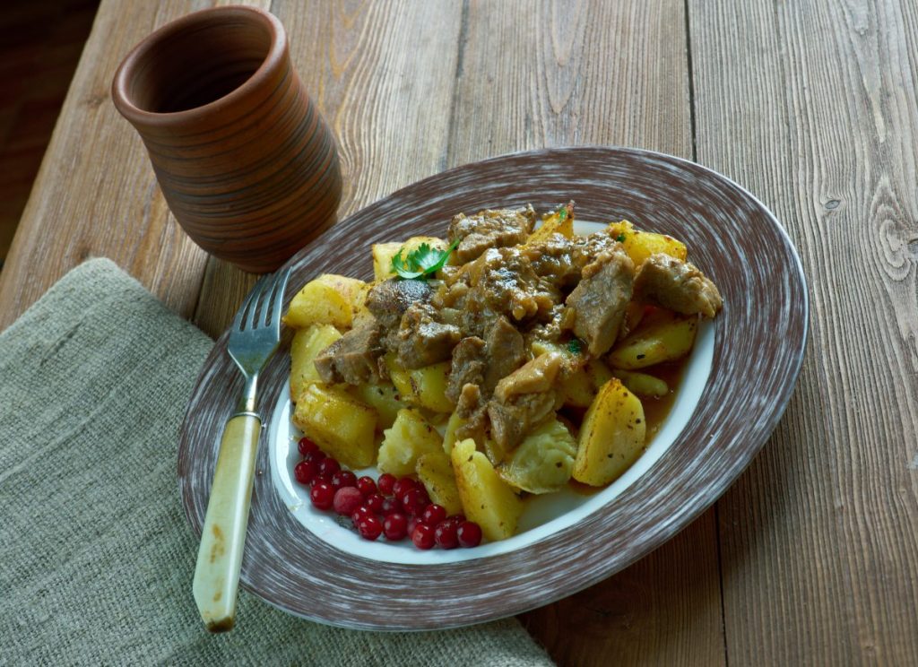 Poronkaristys - sautert reinskjøtt