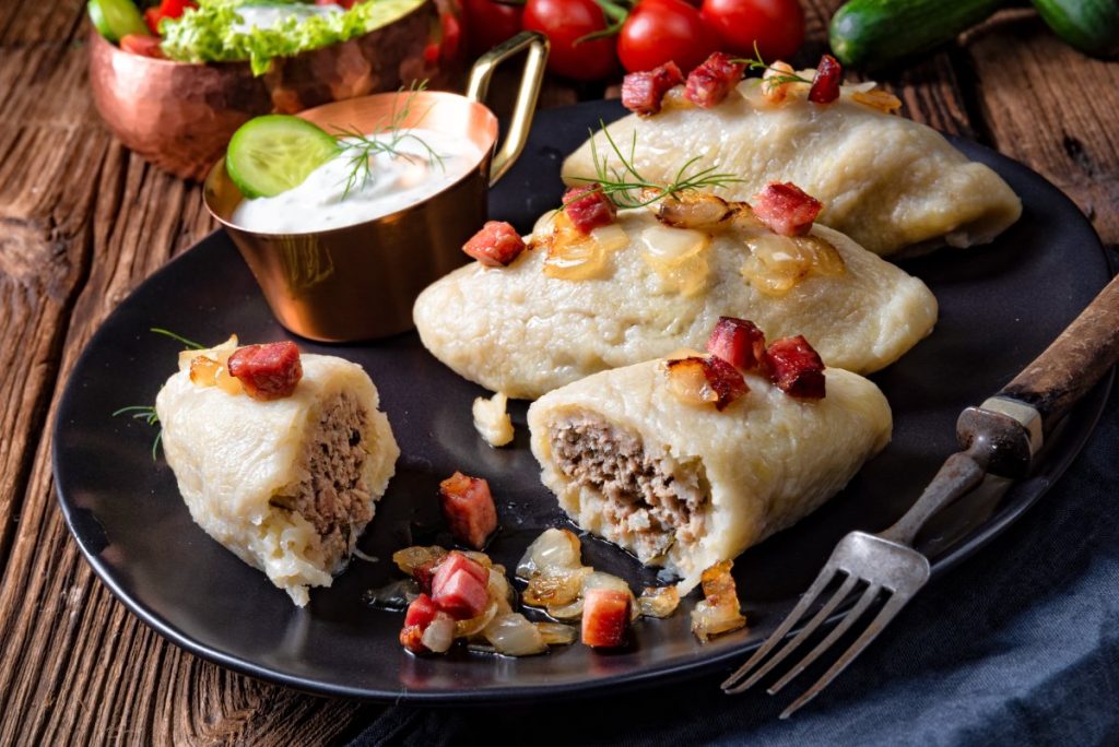 Rustikke cepelinai, spesialitet fra det litauiske kjøkken.